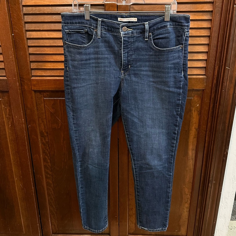 LEVI’S SKINNY JEANS